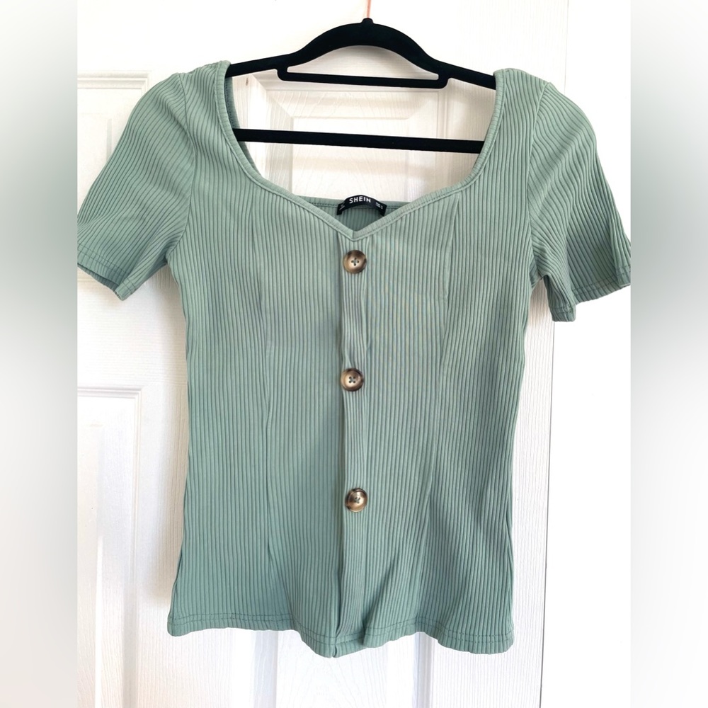 Shein top/ New